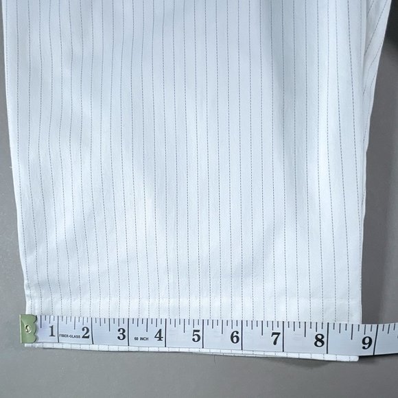 Worthington Petite Stretch White Shorts‎ with Black Vertical Dash Design Size 4P - Picture 7 of 14